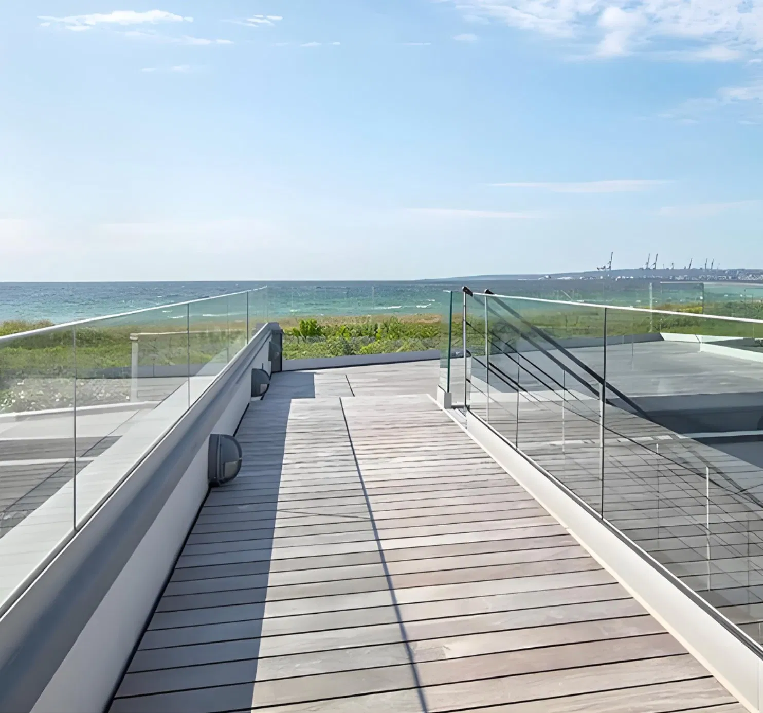 Sleek Glass Panels for Secure and Stylish Home Railings