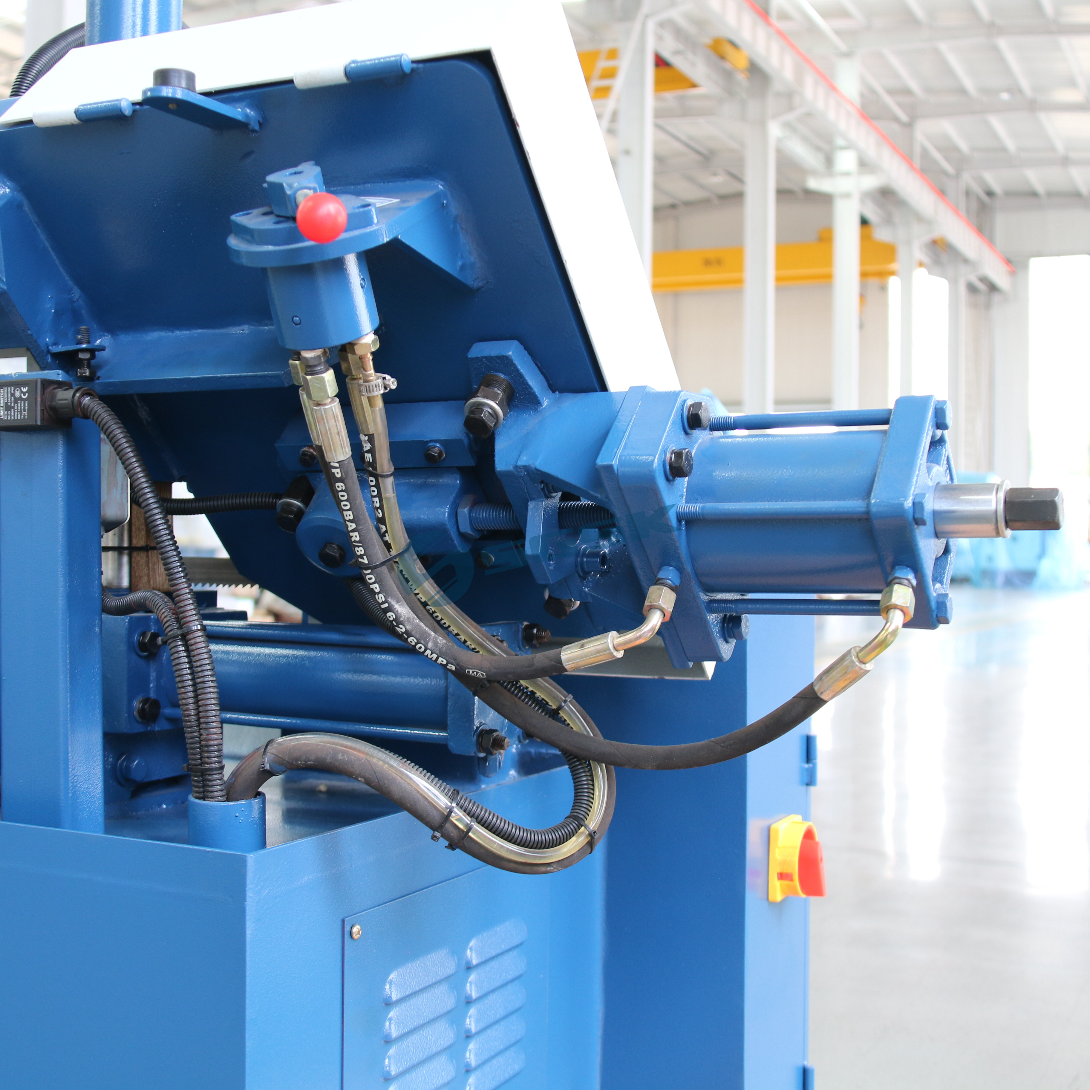 Станок ленточнопильный настольный по металлу GH4220