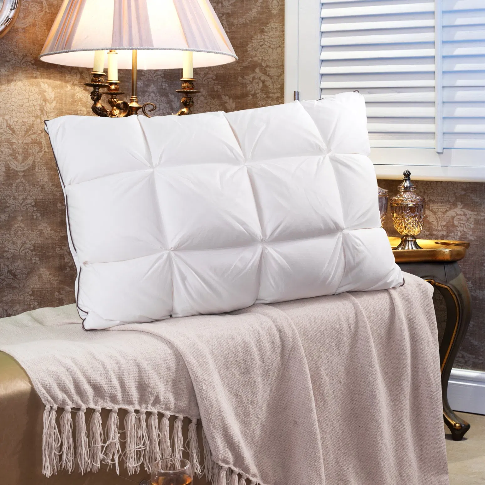 Made in China 5 Star Luxury Hotel Inner Pillow Custom Size Pillow Queen Size Bed Pillow