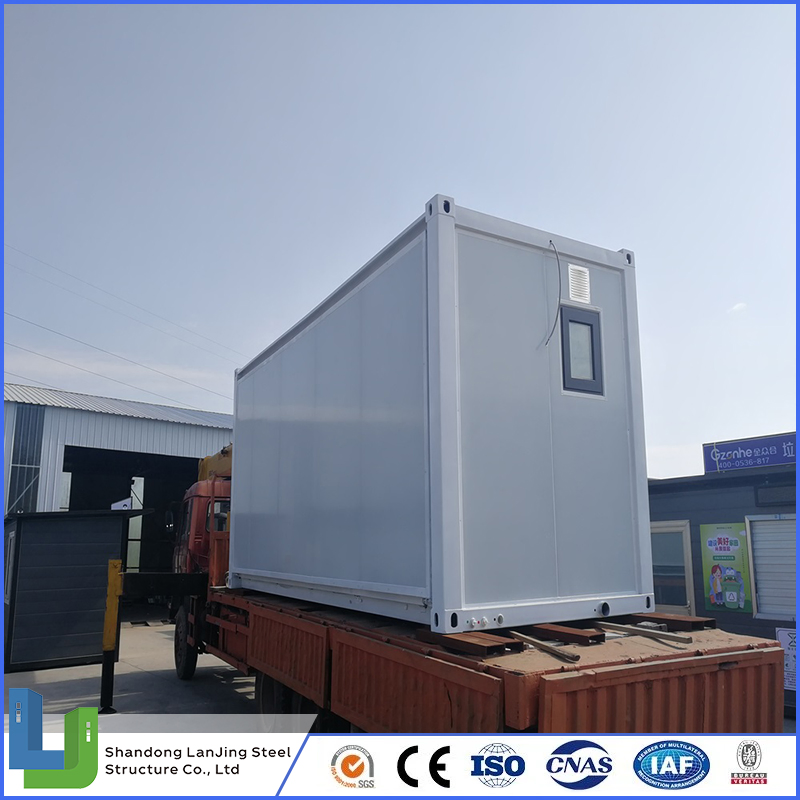 China Made Spacious and Luxury 40FT Container House 2 Bedrooms Expandable Houses Prefabricated Containers House