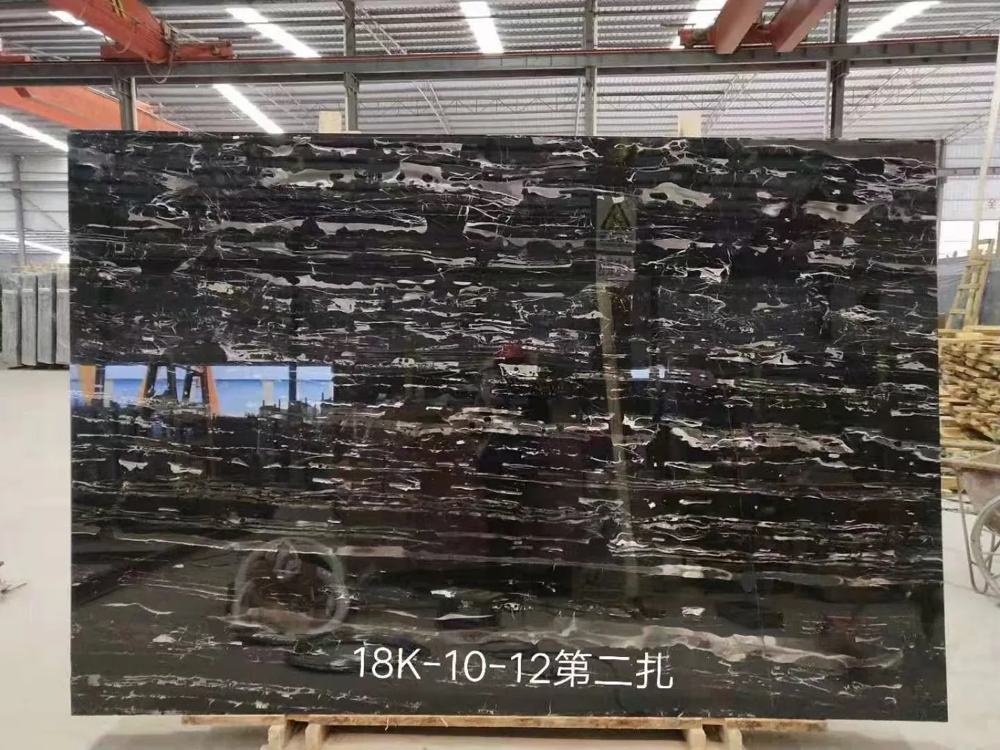 Natural Silver Porrino Jumbo Marble Customized Size for Countertop and Big Slabs/Tiles