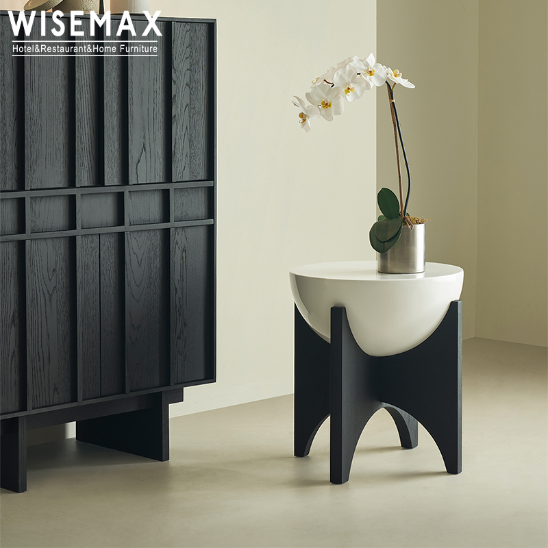 Журнальный столик деревянный для гостиной