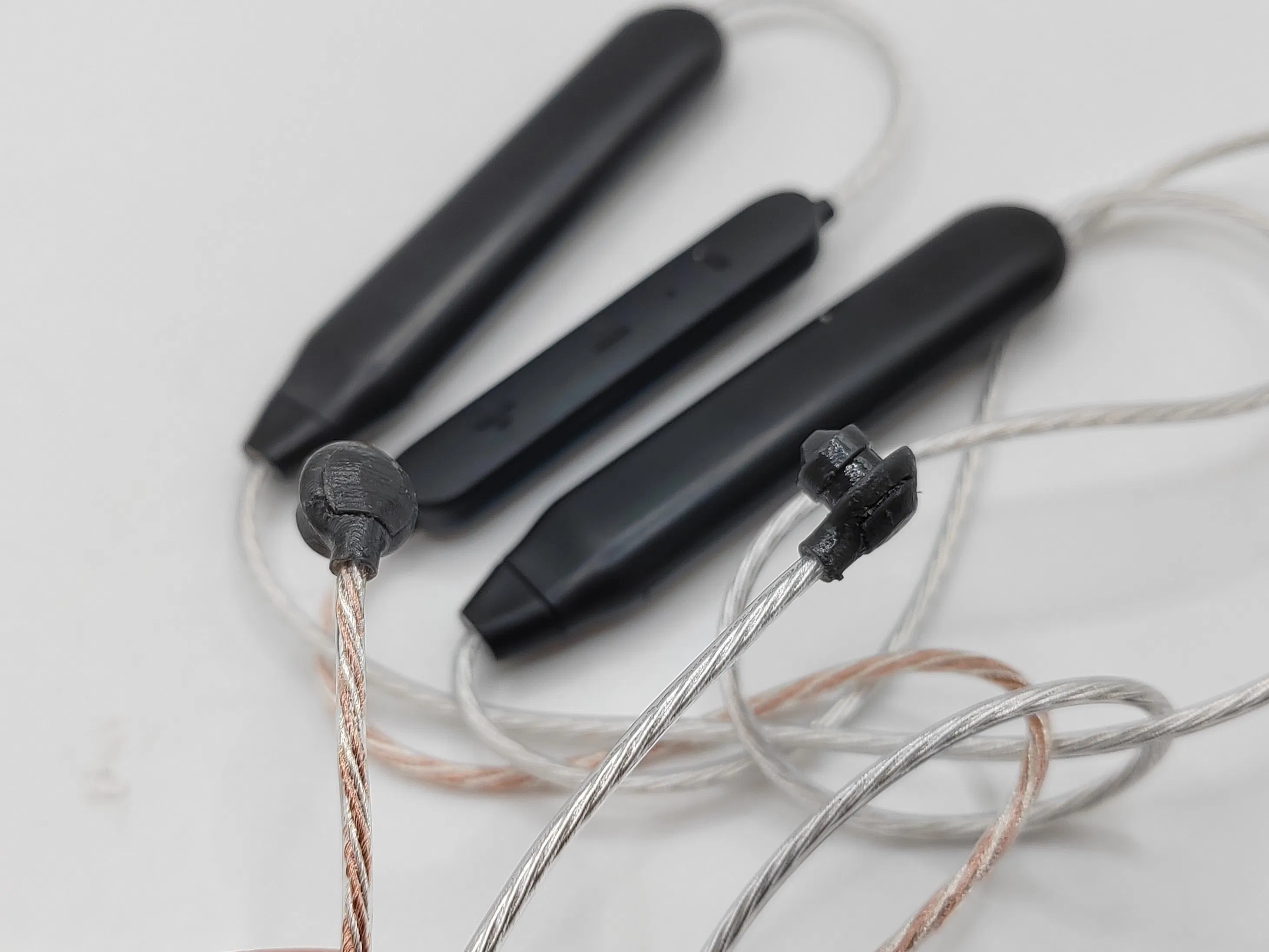 Custom Wireless Lasts 24 Hours Around-The-Neck Ear Molds for F1 Racing Driver with Custom Earplug Headphone