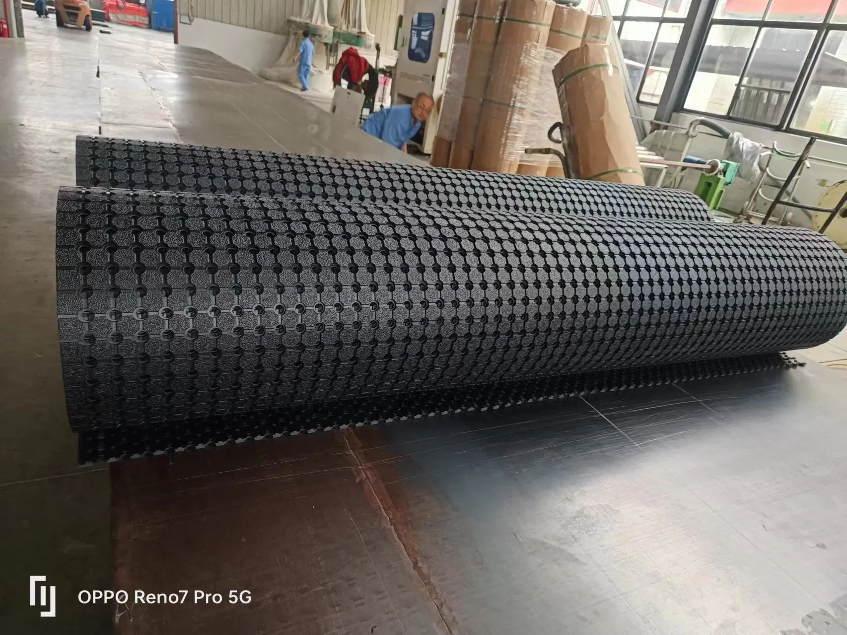 Black/Red/Green Breathable Drainage Anti Fatigue Mat