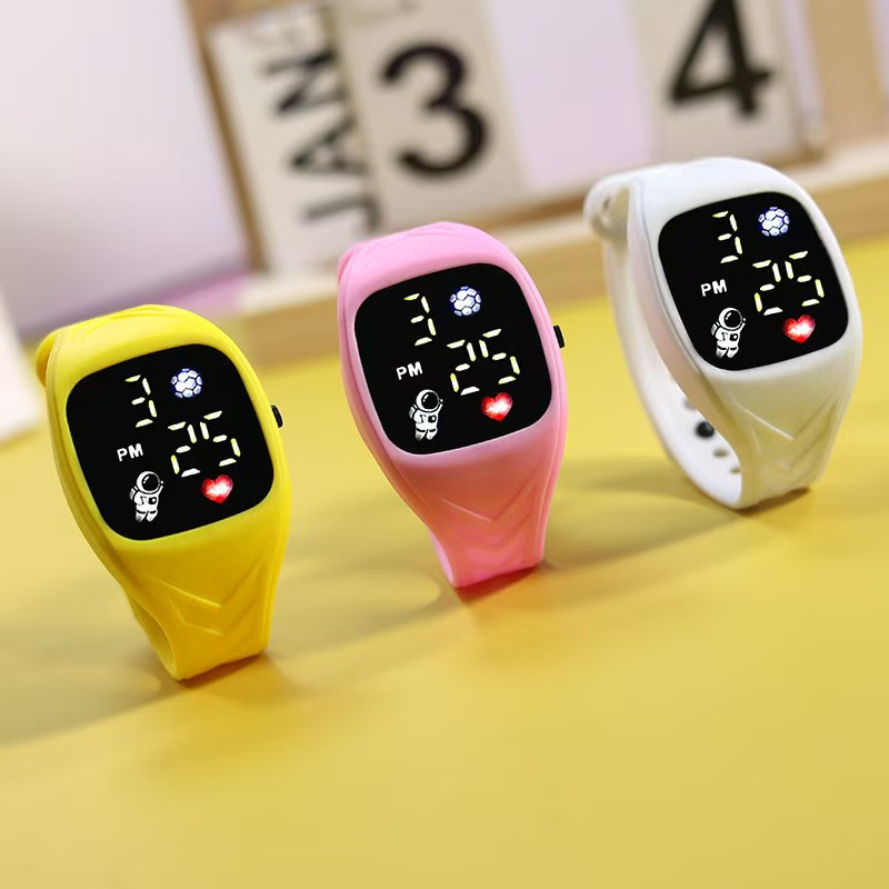 New Fashion Gift LED Watch Digital Student Watch Men Women Night Light Electronic Watch