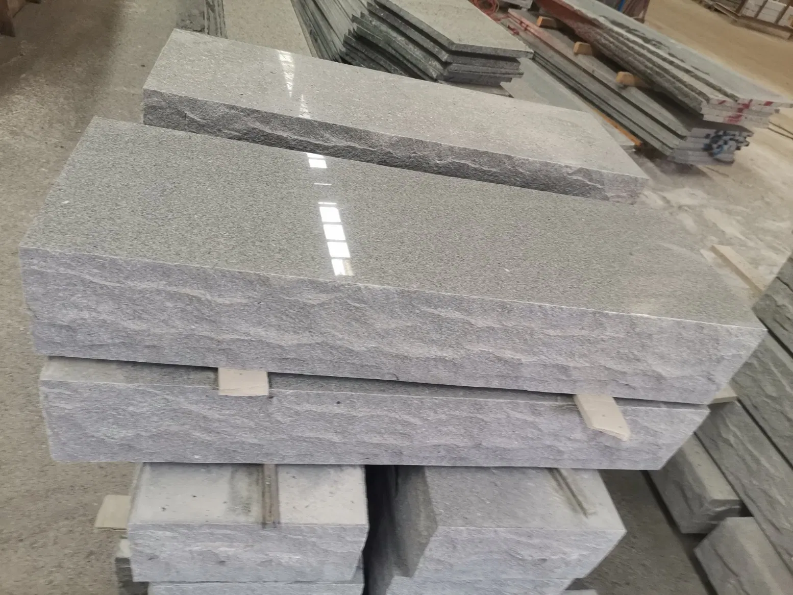 China Grey Granite Upright Serp/Marker/Slant/Pillow/Single Heart/Double Heart Headstones Tombstones with Base