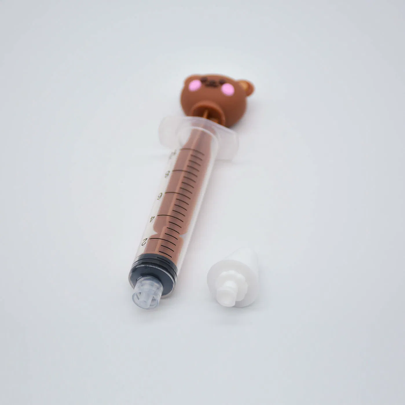 Cute Animals Design Baby Nose Clean Nasal Syringe Sprayer with CE