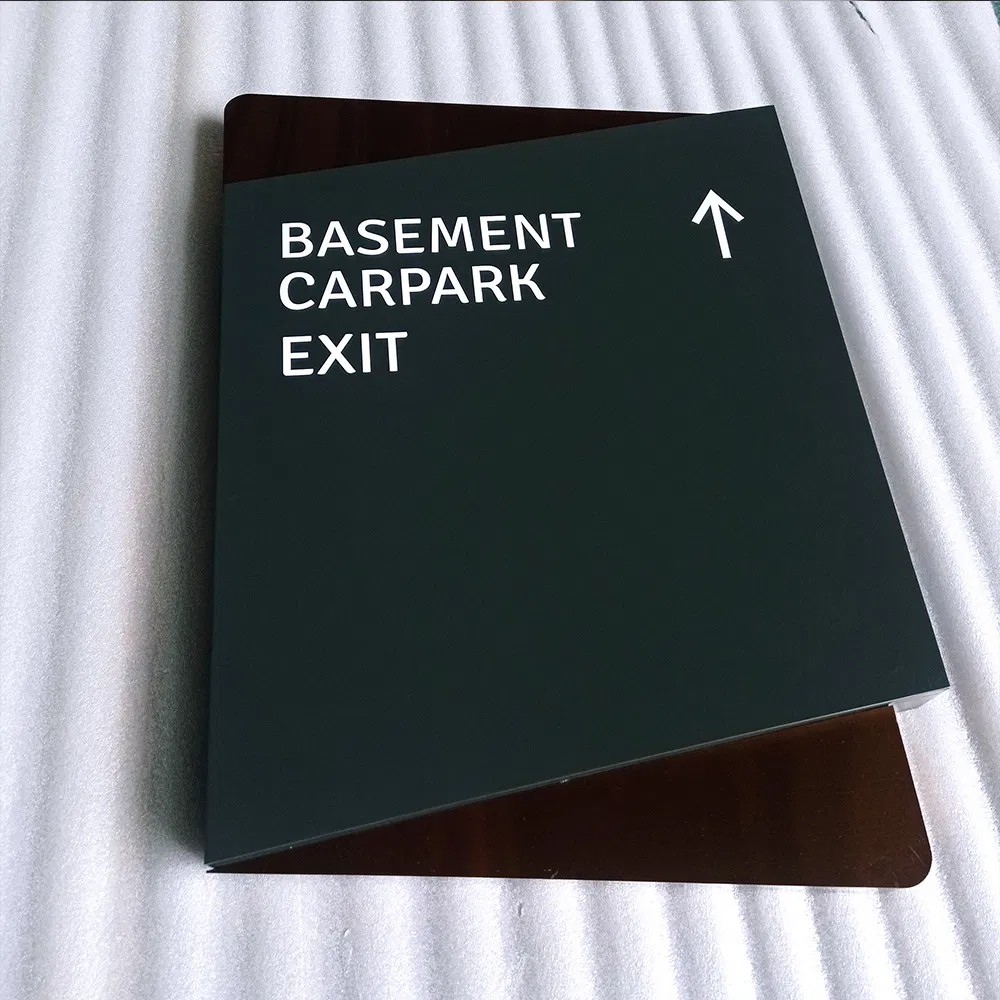 Customized Size Metal Illuminated Advertising Pylon Sign with LED Light