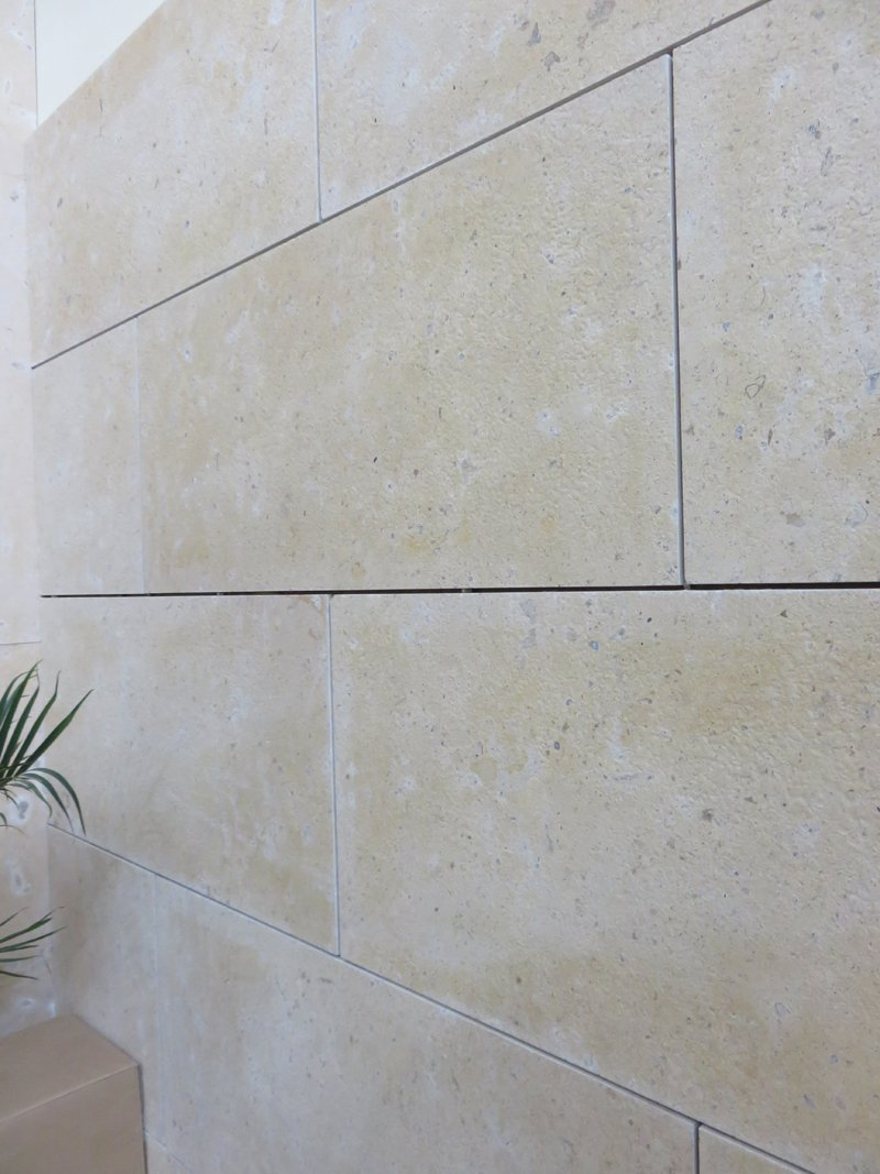Chinese Beige Yellow Limestone for Wall Cladding Outdoor Floor Tile