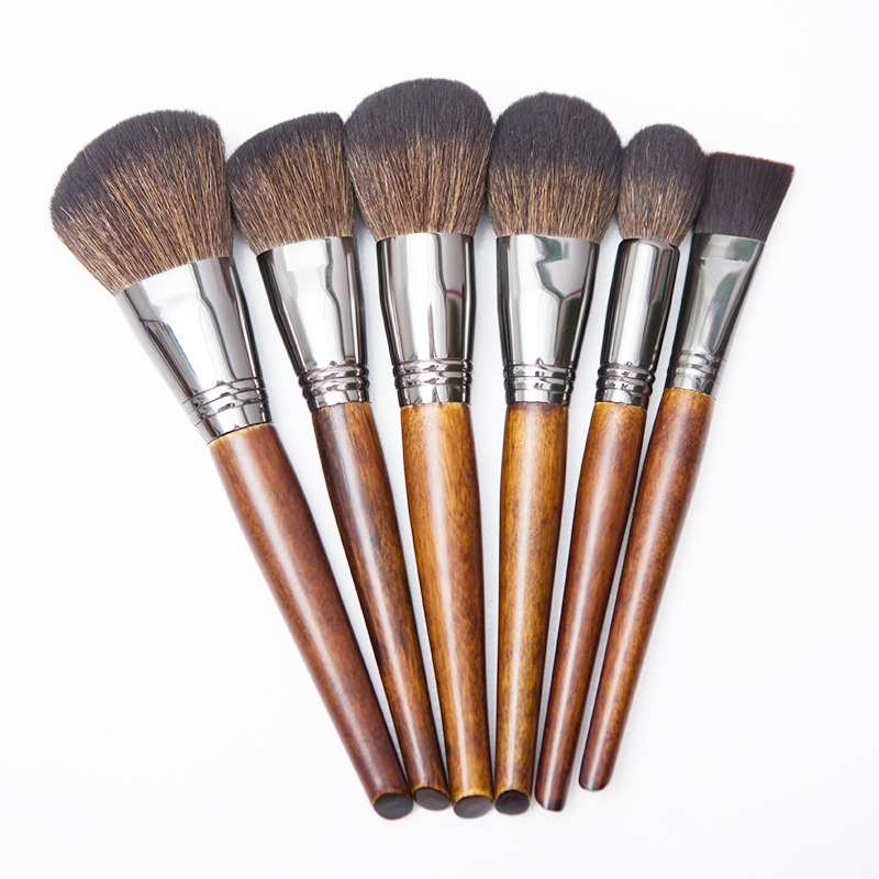 Cruelty Free Synthetic Bristle Makeup Brush Metal Ferrule Makeup Brush