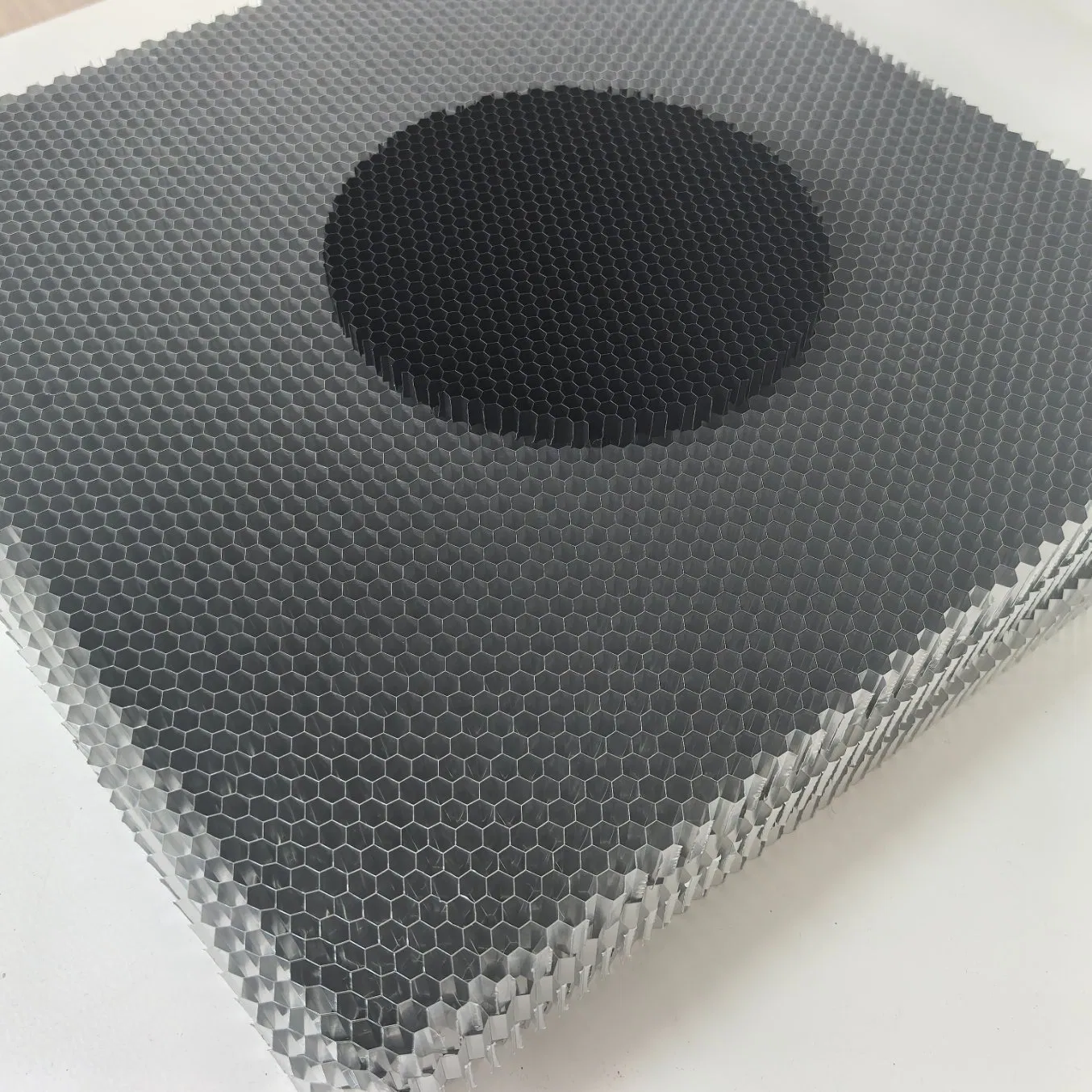 Wholesale Price High Strength Flexible Aluminum Honeycomb Core Material for Building