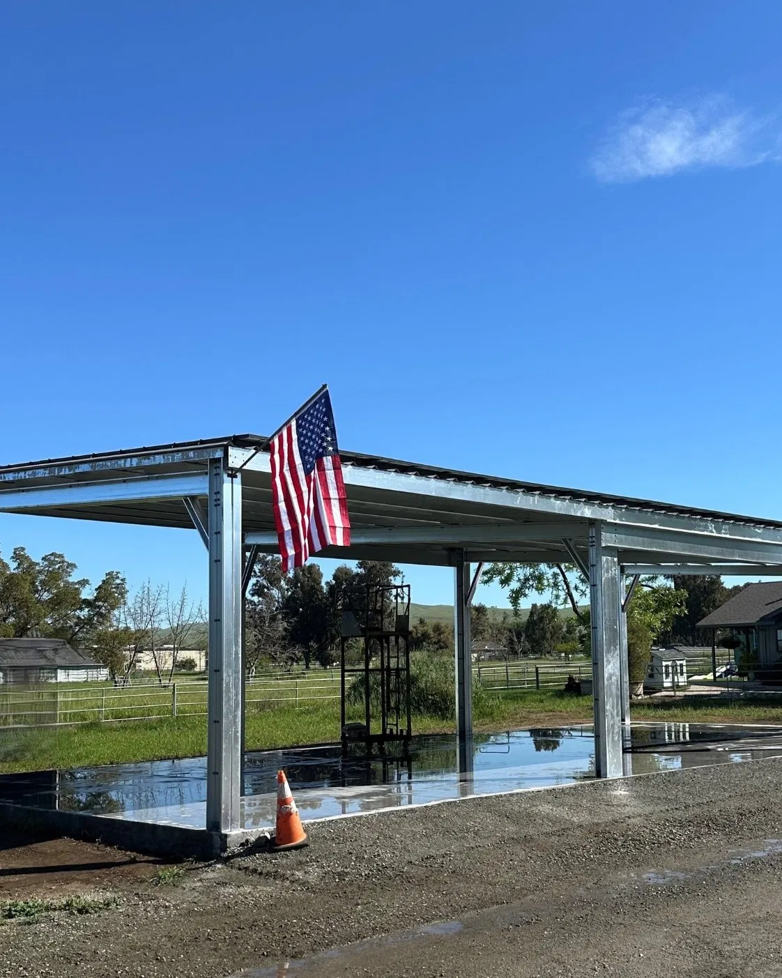 1000 Sq. M Customized Design Clear Span Insulation Sandwich Panel Prefab H-Beam Prefabricated Light Steel Structure Frame Industrial Metal Storage Shed