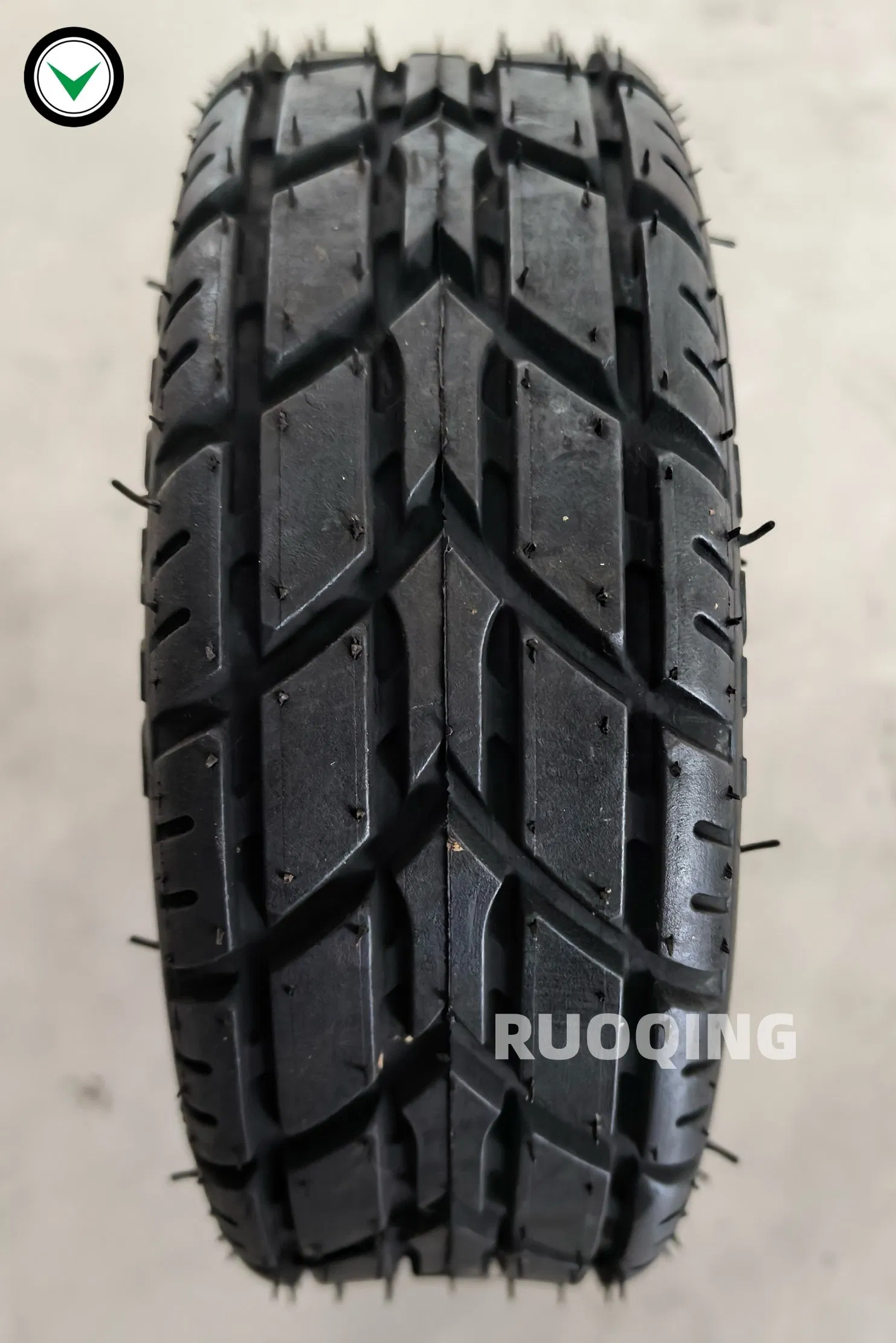 Высокопрочная шина для скейтборда 150x50 с бутиловой камерой