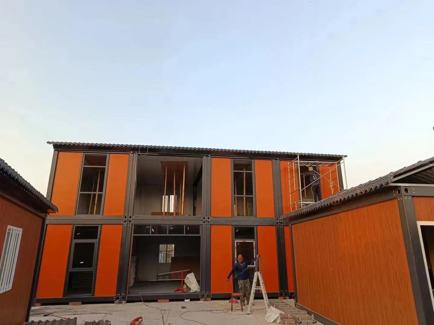 Dyzd Luxury Villa Fabricated Houses with Kitchen Bathroom Black Container House