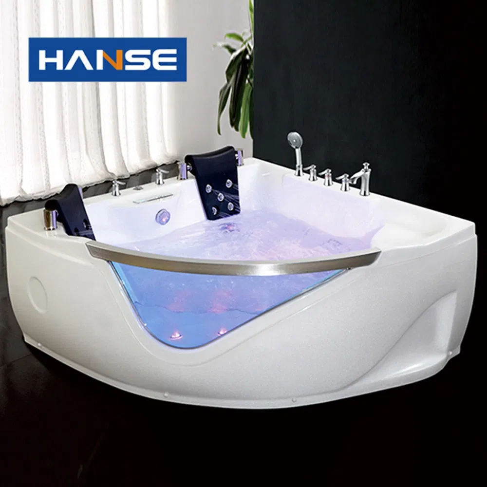 Угловая ванна с гидромассажем 1.5x1.5 м