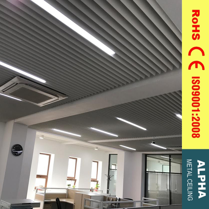 Roof V-Shaped Aluminum Ceiling Baffle with Small Infill Metal Strip Panel