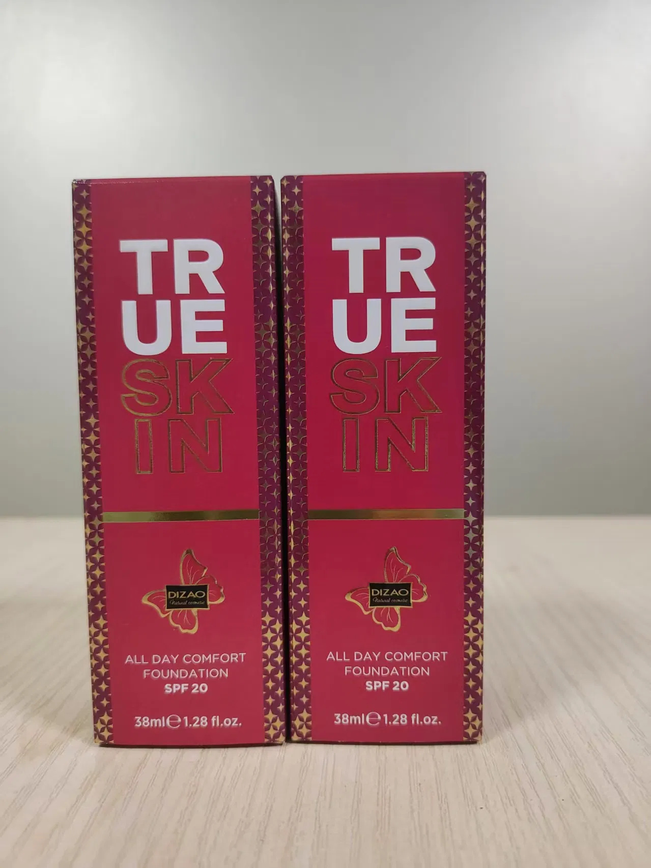 True Skin All Day Comfort Foundation SPF 20