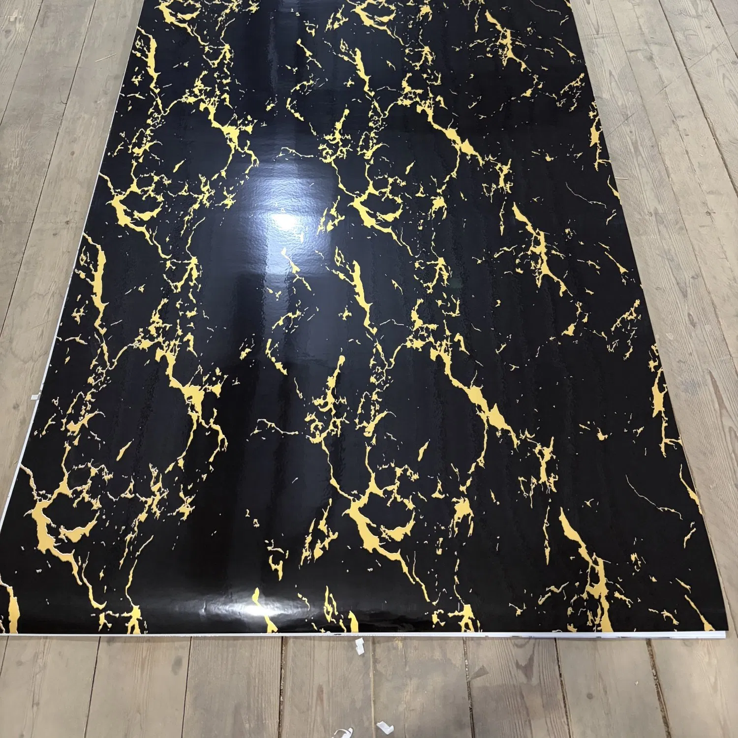 Home Decoration Self-Adhesive Wall Sticker Newly Designed