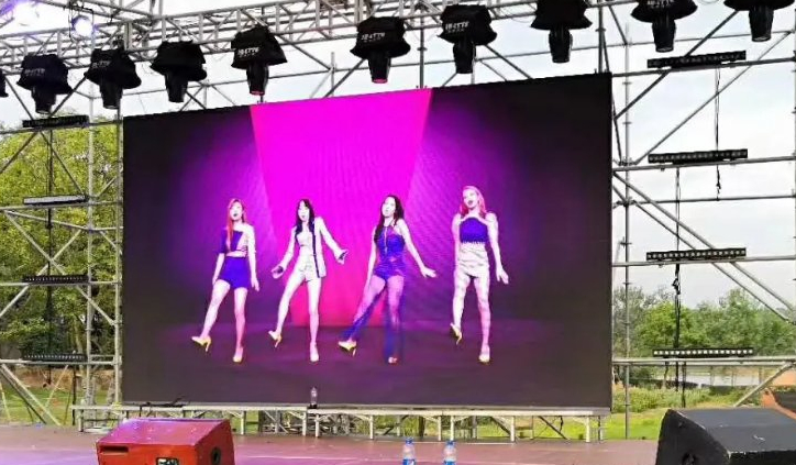 Waterproof P3.91 Outdoor Rental Advertising LED Video Wall