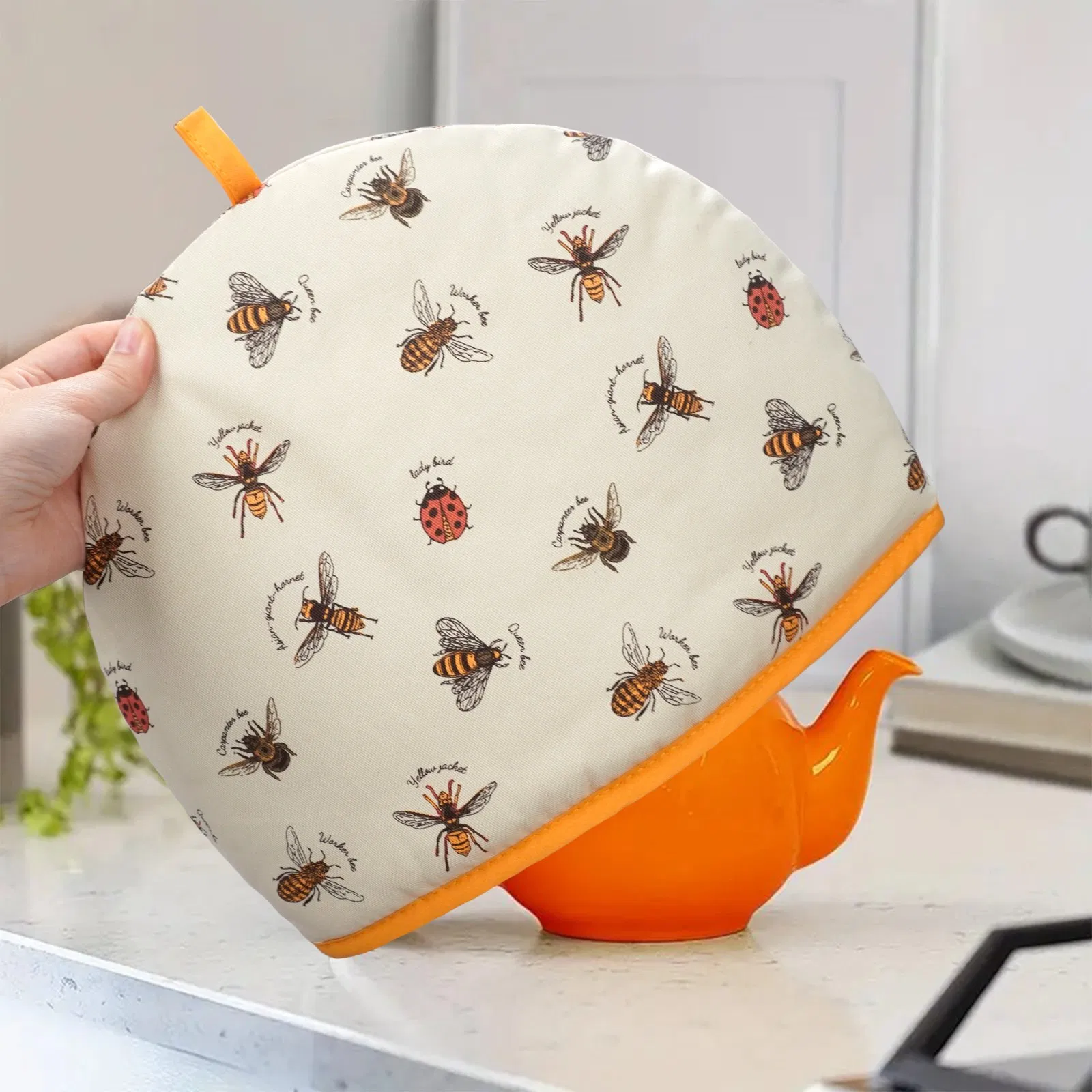 Tea Cozy Insulation with Customizable Patterns for Cheap Dining Tables