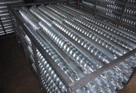 Грунтовый анкер оцинкованный длинный