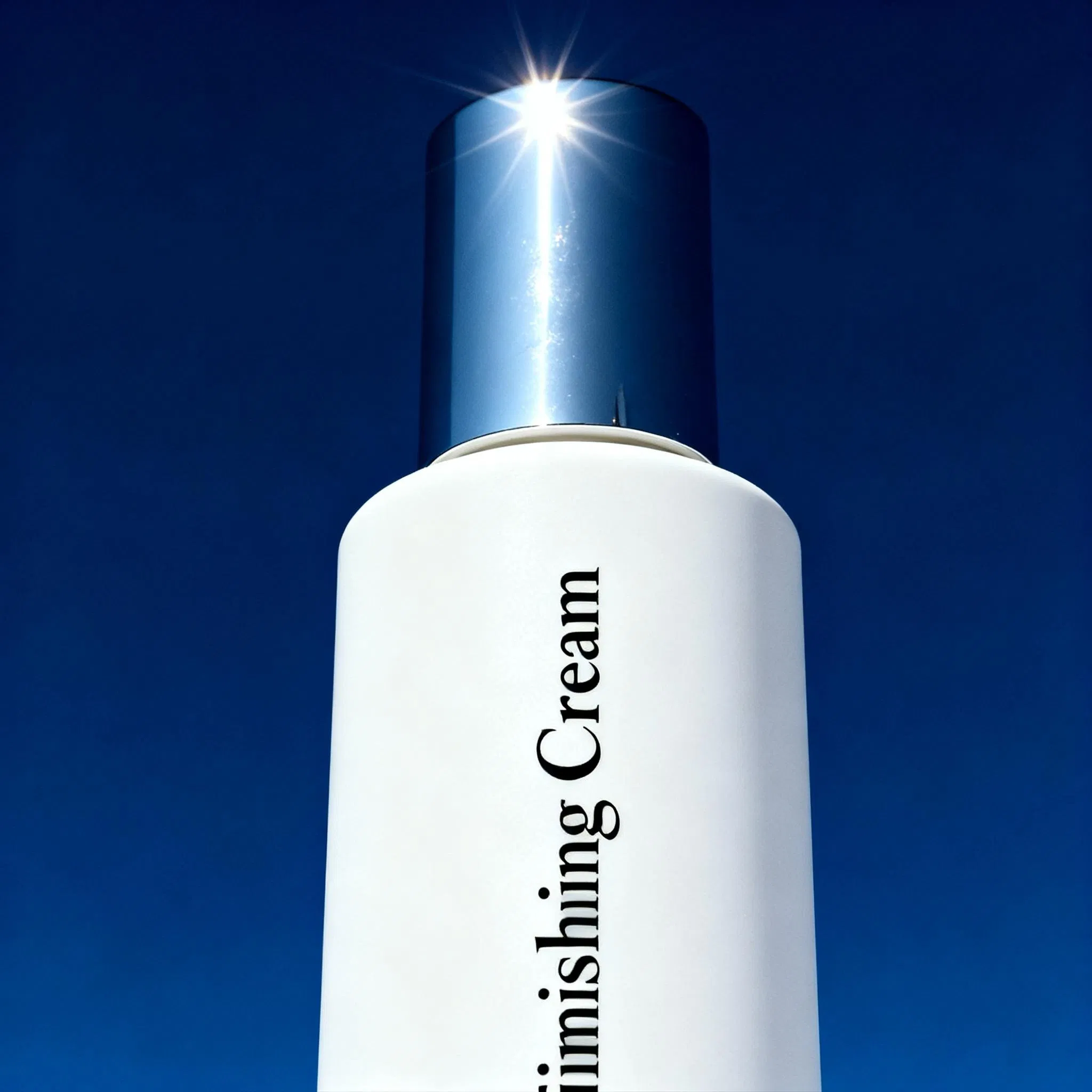 Natural Ingredient Based Concealer and Physical UV Defense Makeup with Pure Lotus Water for Gentle Daily Use