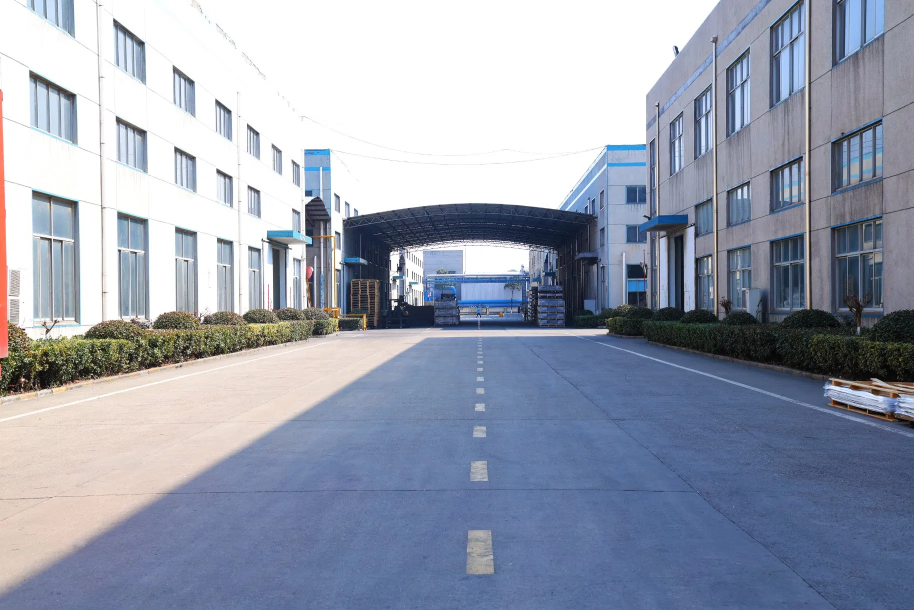 Premium Compact Laminate Sheet with Anti-Warp Stability and Elegant Surface for High-End Toilet Cubicles