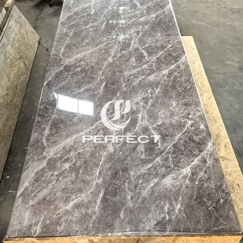 White High-Quality 1220*2440 mm Waterproof, Moisture-Proof, Fireproofing, Easy-to-Clean UV/PVC Marble Sheet, Suitable for Bathroom Use.