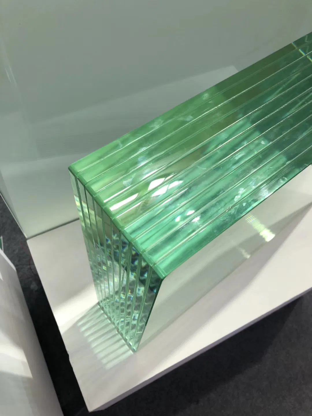 4mm -12mm Clear/Tinted/Flat/Bent/Sheet/Shaped Safety/Laminated/Toughened/Hot Curved Large Tempered Glass Price for Stairs/Balustrade/Building/Shower/Door/Window