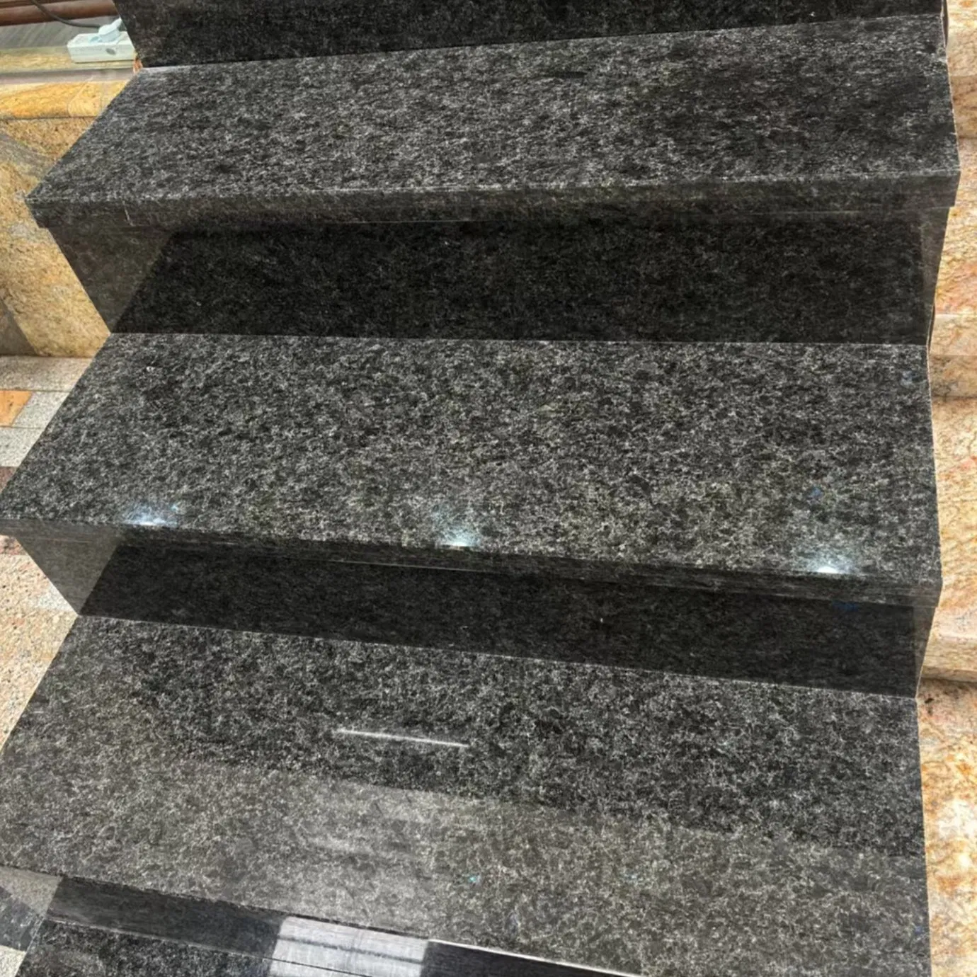 Blue Diamond Granite Tile/Slab/Paving/Wall Tile/Flooring Tile Granite