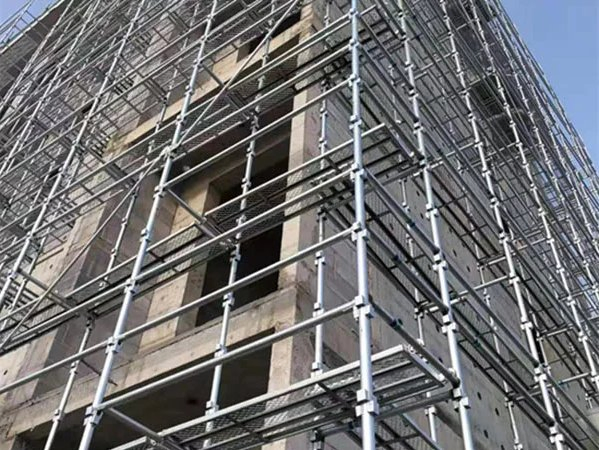 Adjustable Kwikstage Scaffolding with Hot DIP Galvanized Surface and Complete Accessories for Construction