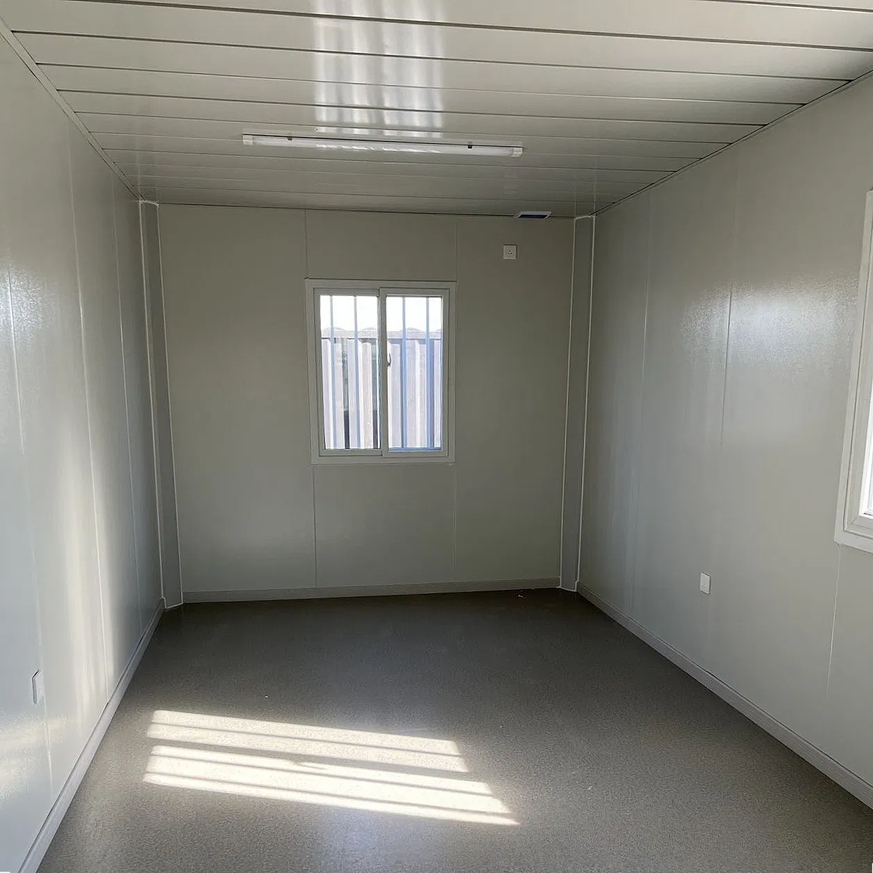 Prefabricated Tiny House Ready Made Mini Luxury Modular Z-Type Folding Container House