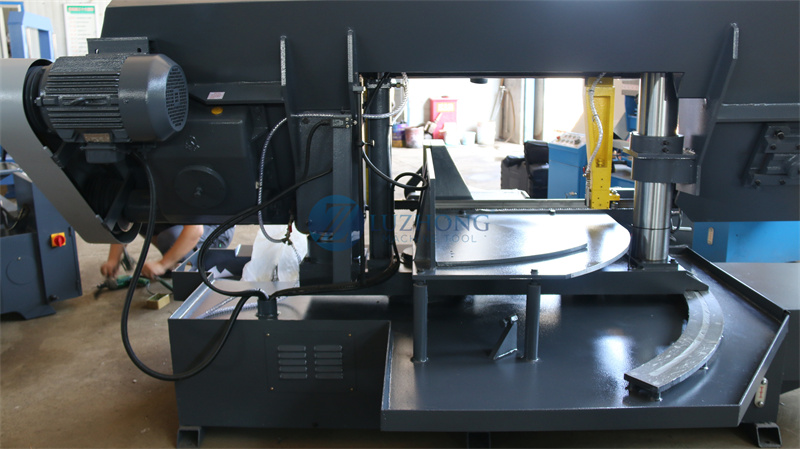 Ленточная пила по металлу автоматическая двухколонная GHZ4250