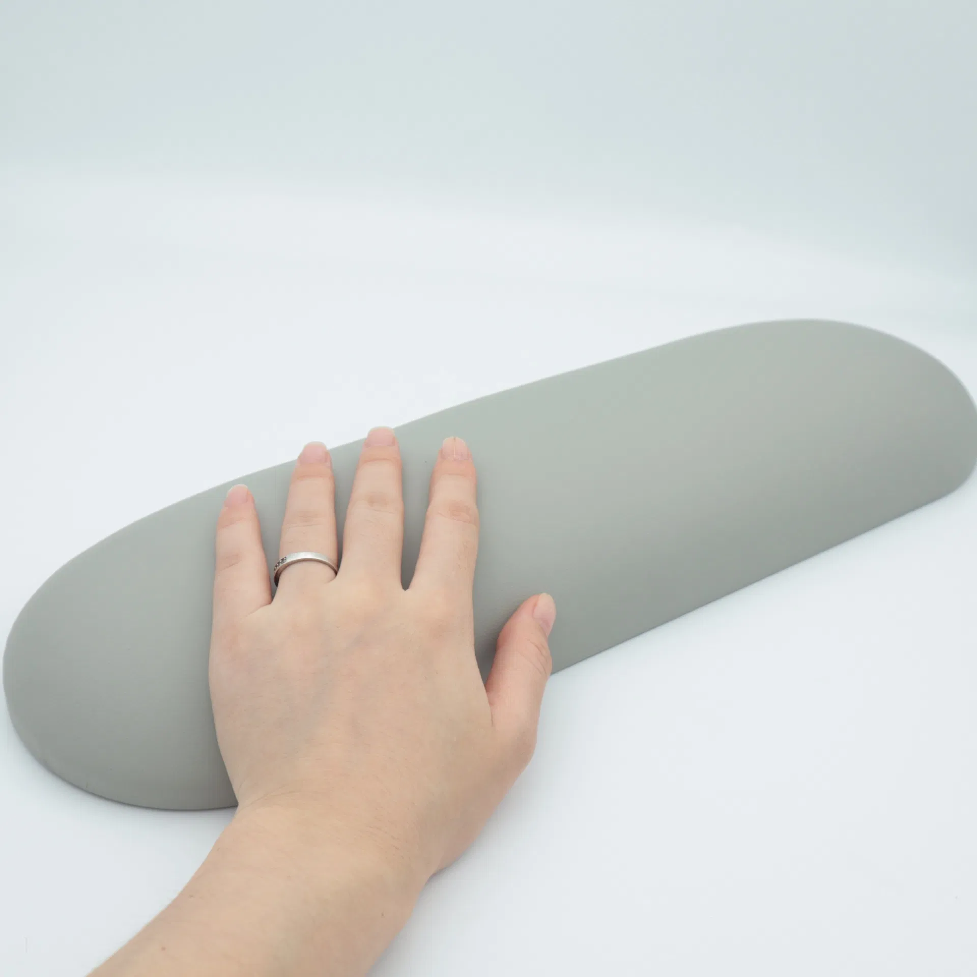 Simple Style PU Leather Manicure Hand Pillow Soft Rectangle Nail Supplies with Table Arm Rest