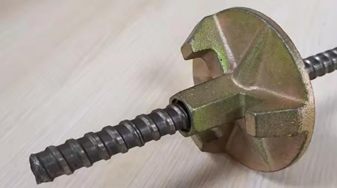 Чугунная анкерная гайка-барашек 15/17 мм для опалубки