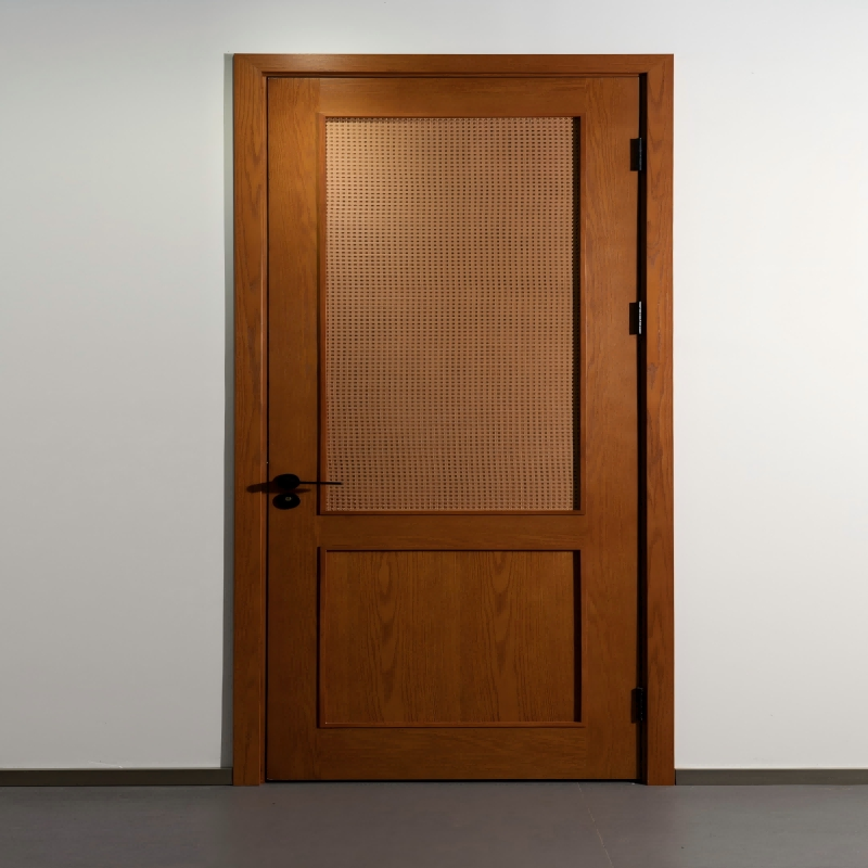 American Style Latest Simple Interior Walnut Wooden Doors Single Solid Wood Villa Interior Wood Door