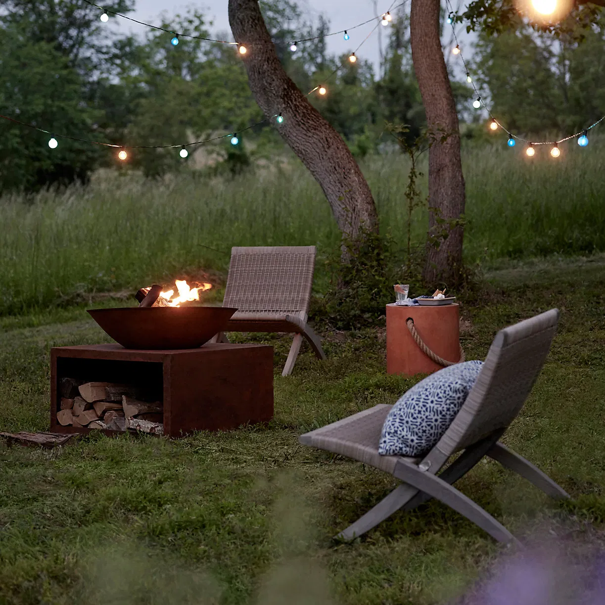 Уличный очаг Fire Pit для костра и барбекю