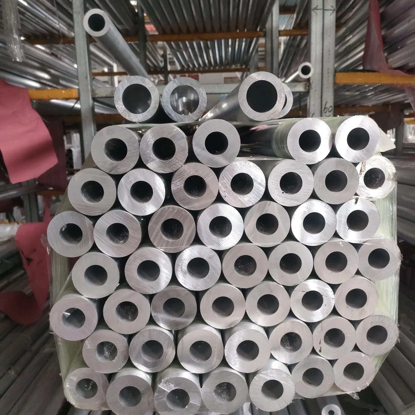 Hot Selling Extruded Size According to Need Aluminum Tube