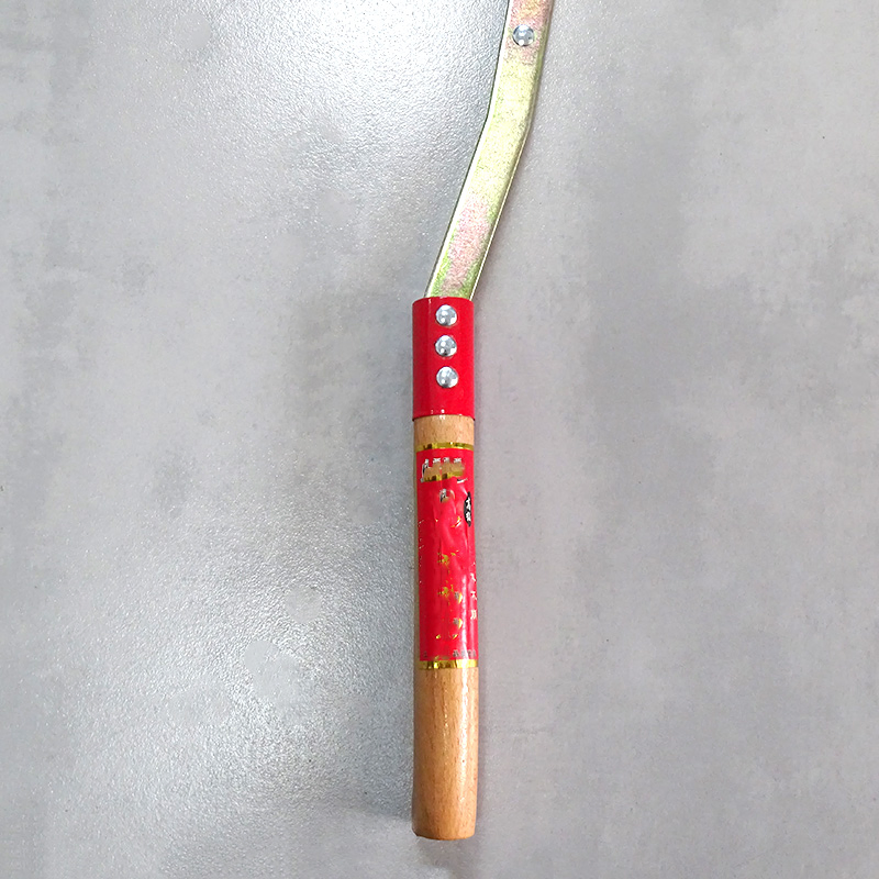 Factory Wholesale Farming Tools Steel Blade Rice Harvesting Sickle with Wooden Handle