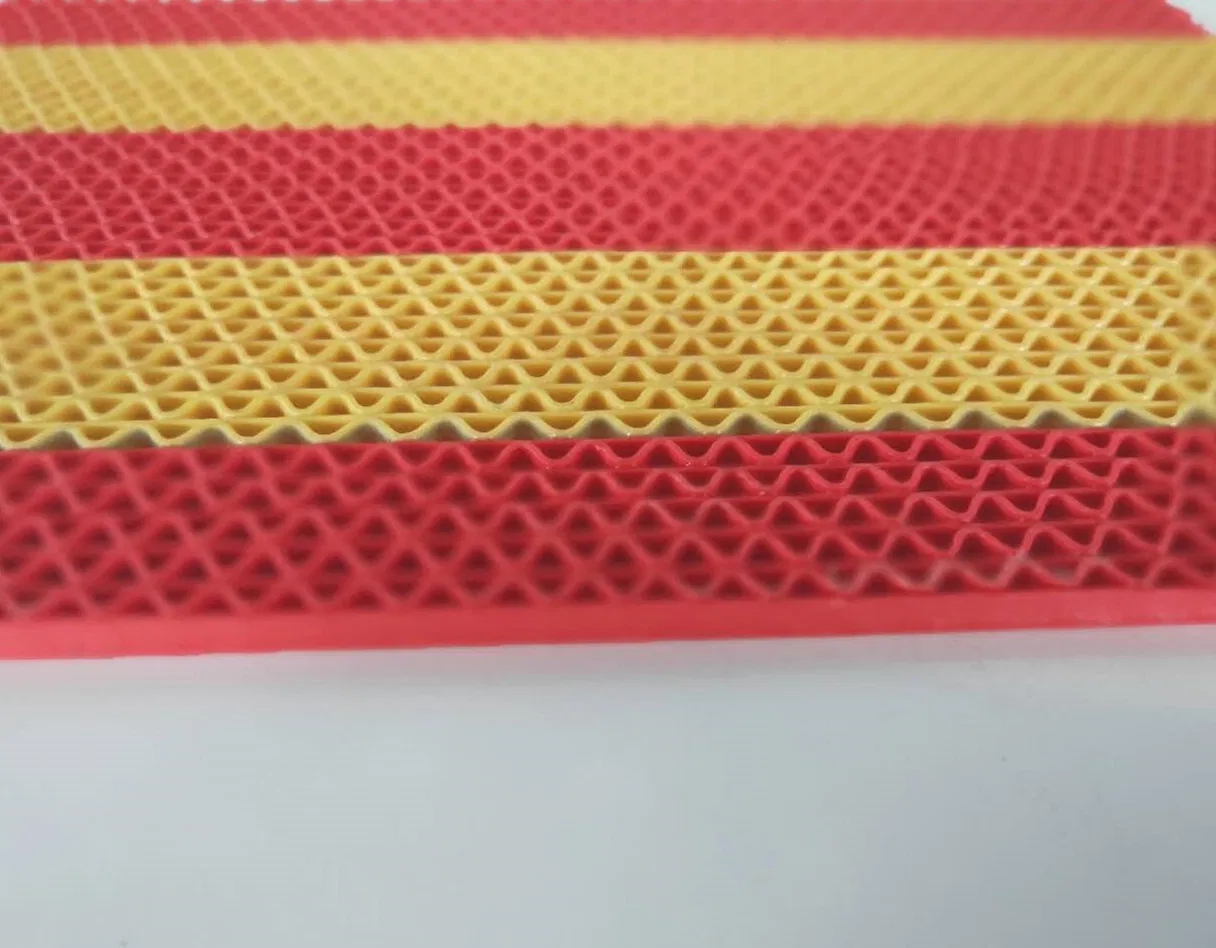 Stripe Color Waterproof Anti-Slip PVC Drainage Mat with S Design S Mat for Bathroom Kitchen