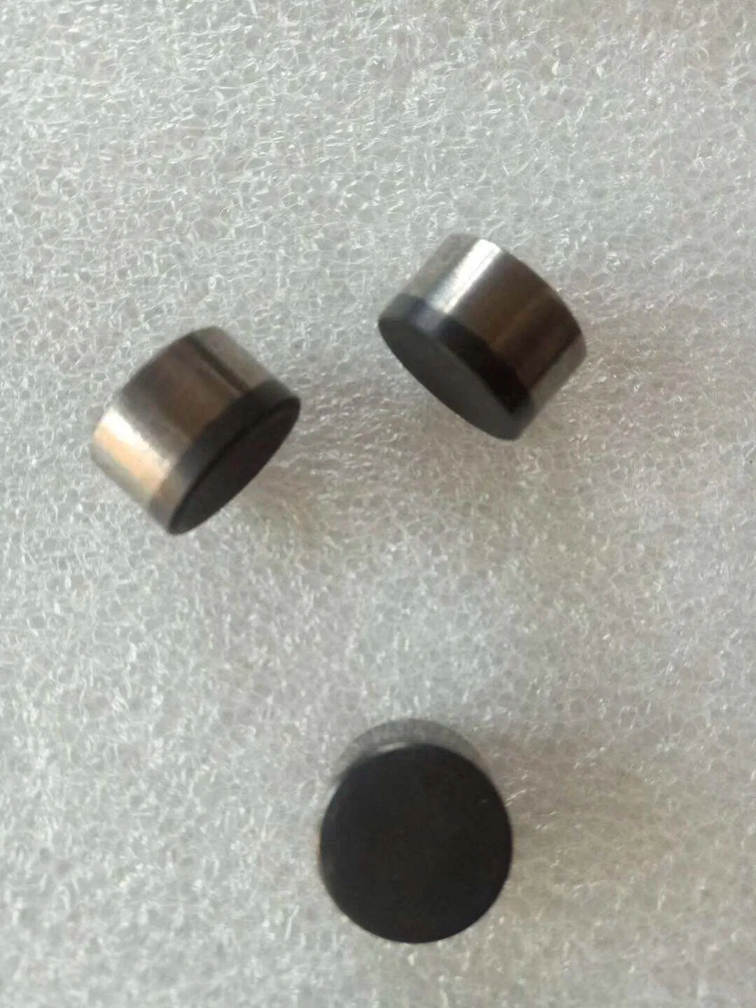 PDC-резцы 1308/1313 для буровых коронок