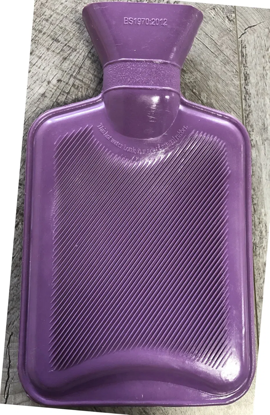 BS Standard Rubber Hot Water Bottle for Keeping Warm Hot Water Bag