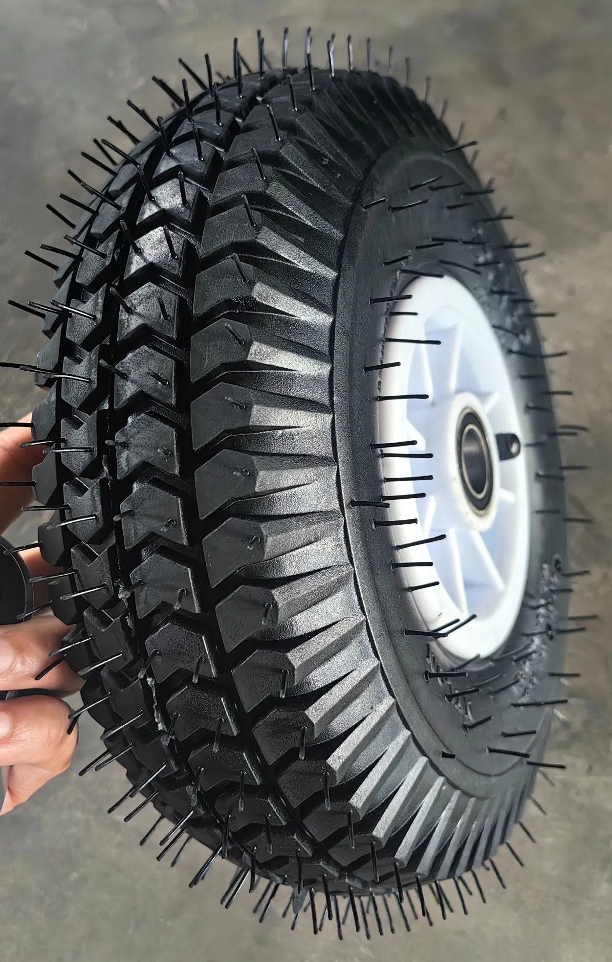 10 Inch Pneumatic Wheel 300-4 Wheelbarrow/Tool Cart/Garden Trailer Tire and Rim