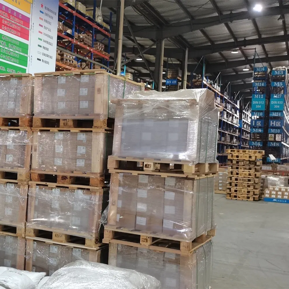 Анкерный болт клиновой из углеродистой стали 8.8 с цинковым покрытием