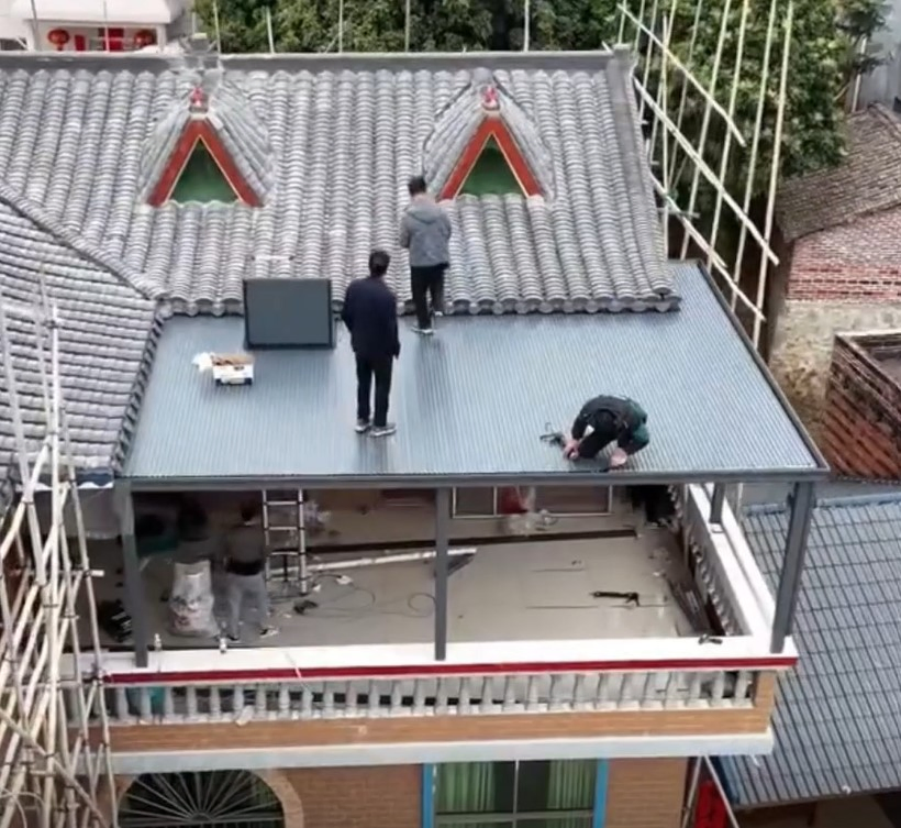Prefabricated House PU Foam Sandwich Panel Weather Resistant Sandwich Panel