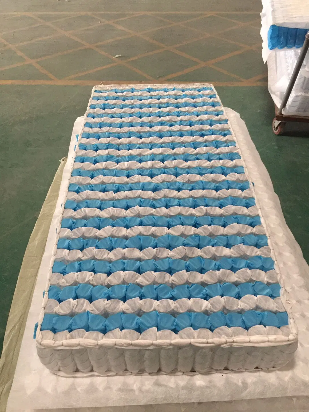 Customized Size Compression Springs with High Carbon Steel Wire