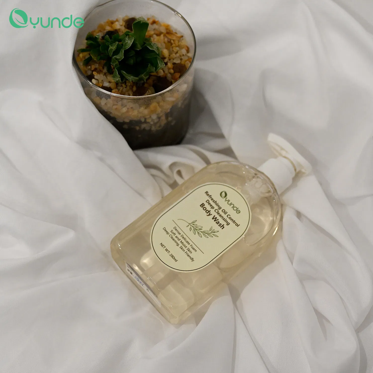 ODM OEM Rich in Vitamin B5, Moisturizing and Lubricating Body Wash