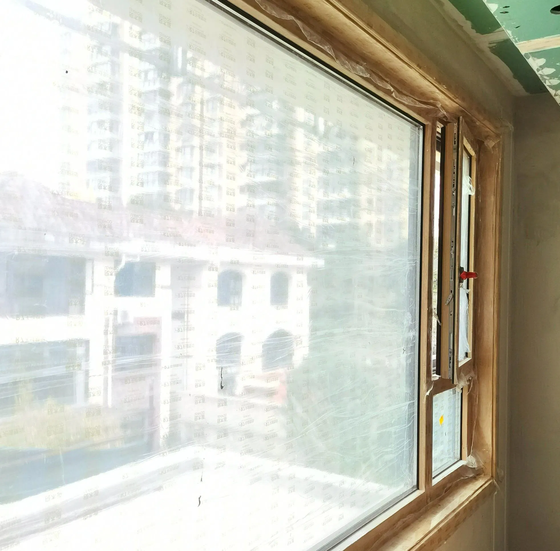 Broken Bridge Aluminum Wood Casement Window Wooden Window for Project