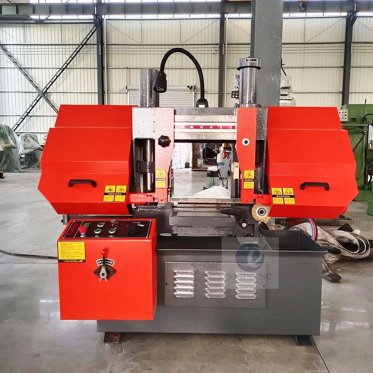 Ленточная пила по металлу полуавтоматическая гидравлическая GB4230