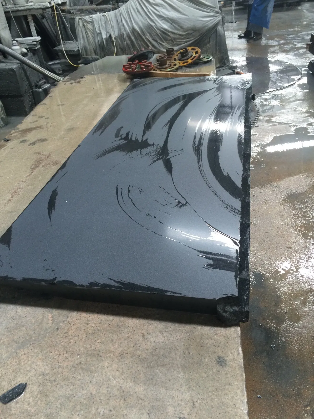 Factory Prices Honed Absolute Black Granite Tiles for Flooring and Wall Cladding